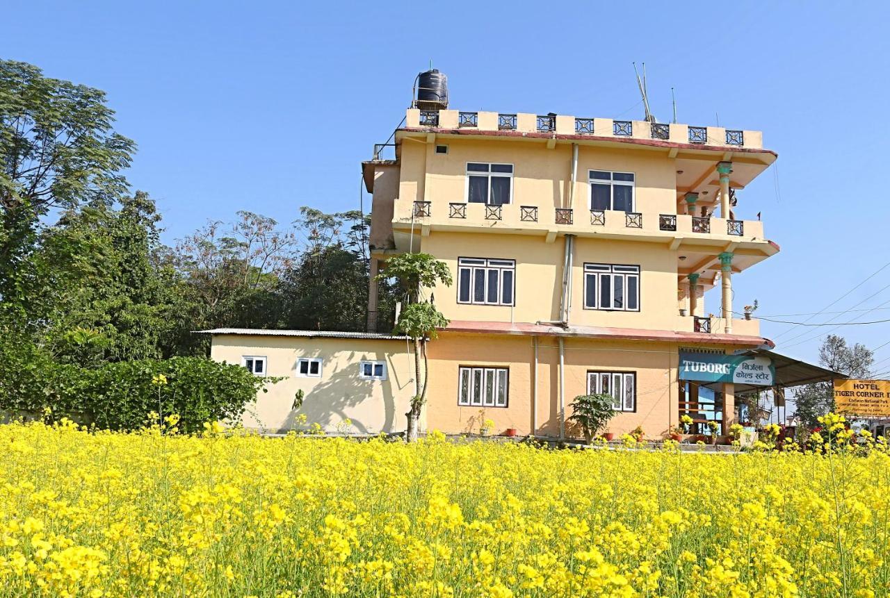Tiger Corner Inn Homestay Саураха Экстерьер фото